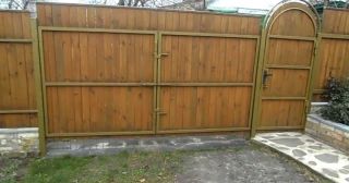 Купить распашные ворота деревянные Артем, цена от 2745 руб.