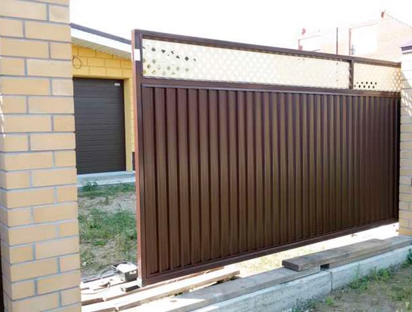 Эстетика и Надежность: Ворота Grand Line для Вашего Дома в Артеме от 37079 руб